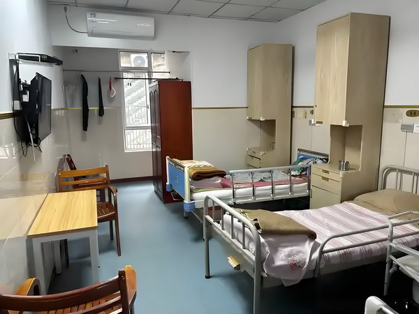 毕业生深圳户口转入_2025暑期档大盘票房连续10天破亿 加深化程老龄一步度进